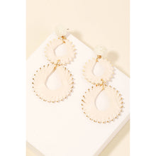 Load image into Gallery viewer, Straw Wrapped Circle Drop Earrings
