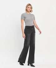 Load image into Gallery viewer, HIGH RISE PATCH POCKET BLACK WIDE TROUSER JEANS
