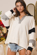 Load image into Gallery viewer, French Terry Knit Color-block Collared Loose Fit Top
